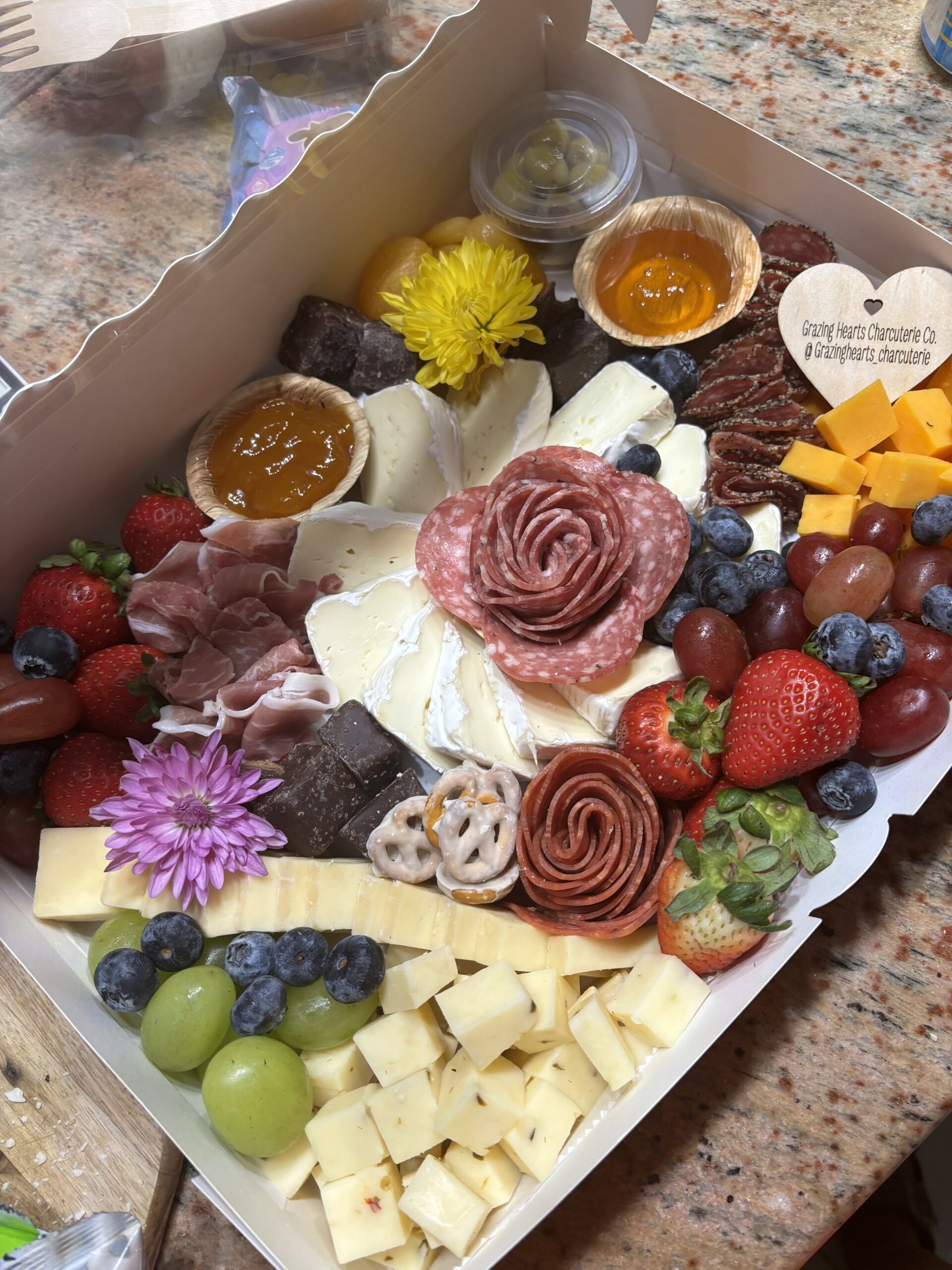 Grazing Snack Box – Grazing Hearts Charcuterie